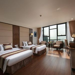 Ha Long Marina Hotel